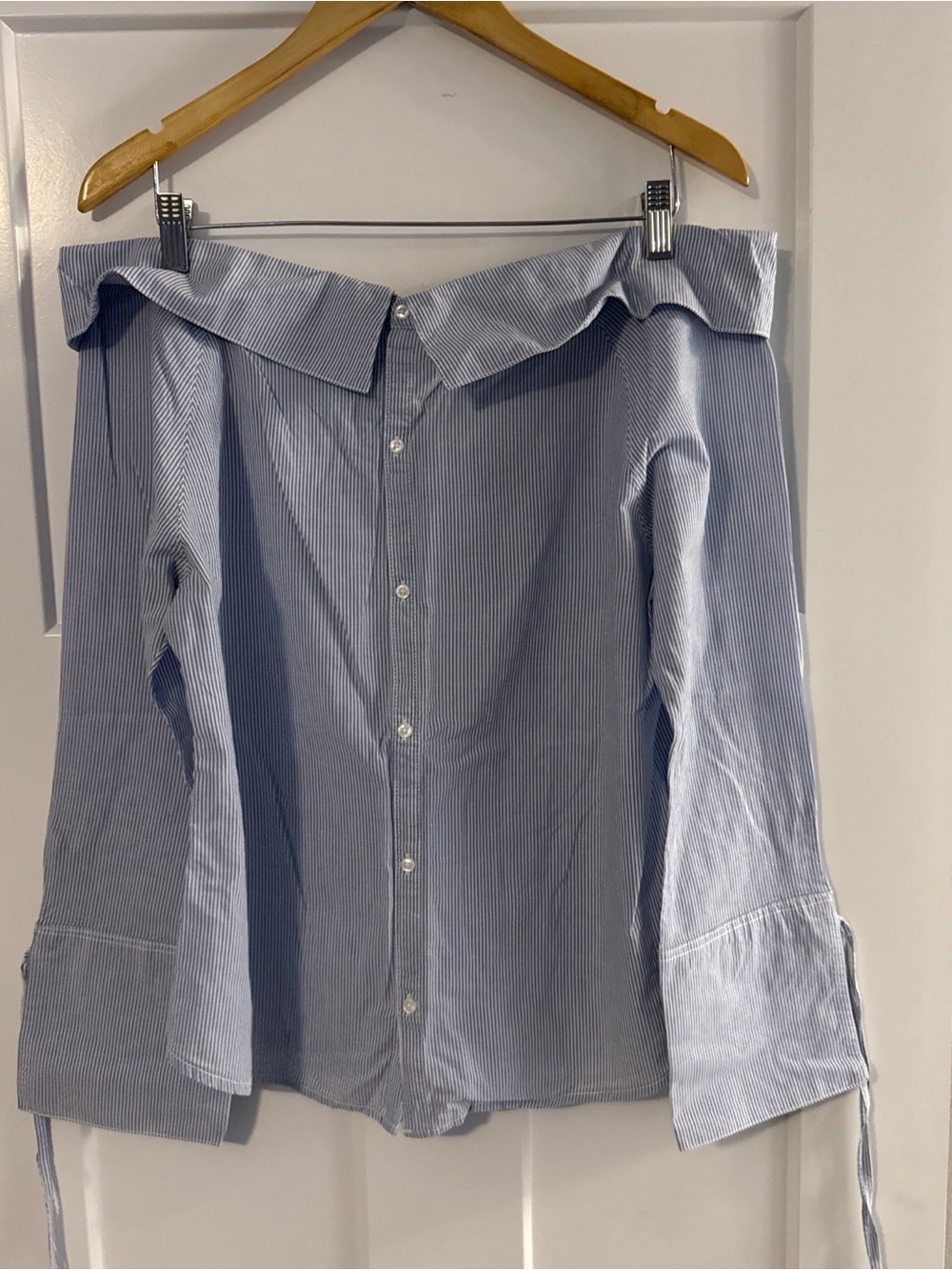 Nordstrom Light Blue & White Striped Off-Shoulder Button Shirt